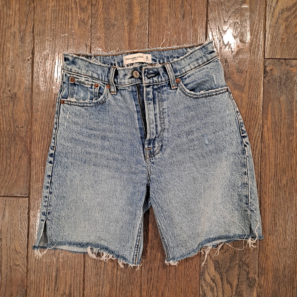 Abercrombie & Fitch High Rise Shorts Size 24/00